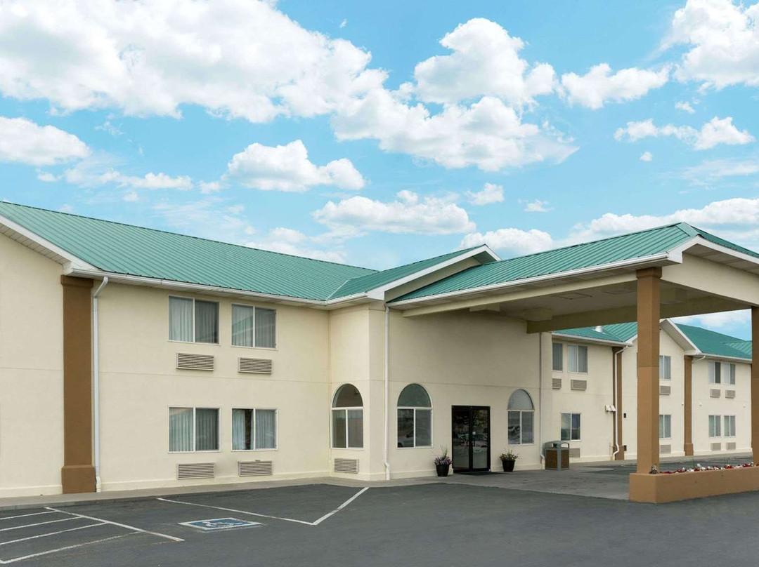 Thompson酒店住宿-Super 8 by Wyndham Green River