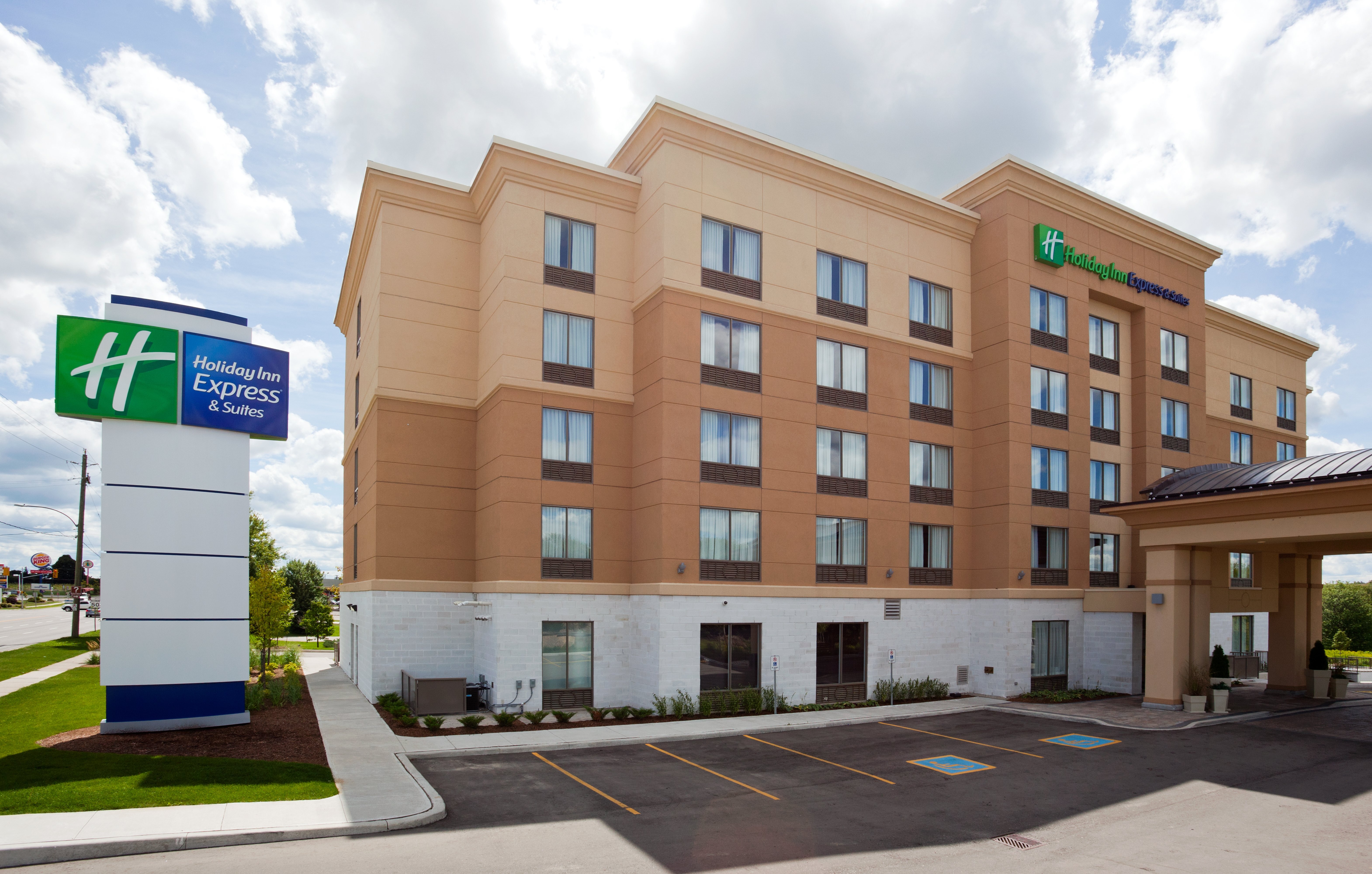 Holiday Inn Express & Suites Woodstock South by IHG-官方
