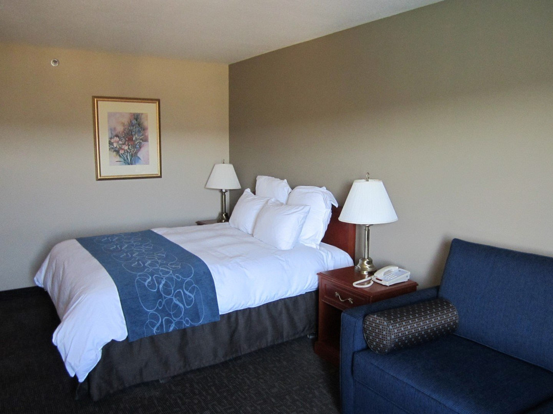 Nomad Hotel and Suites