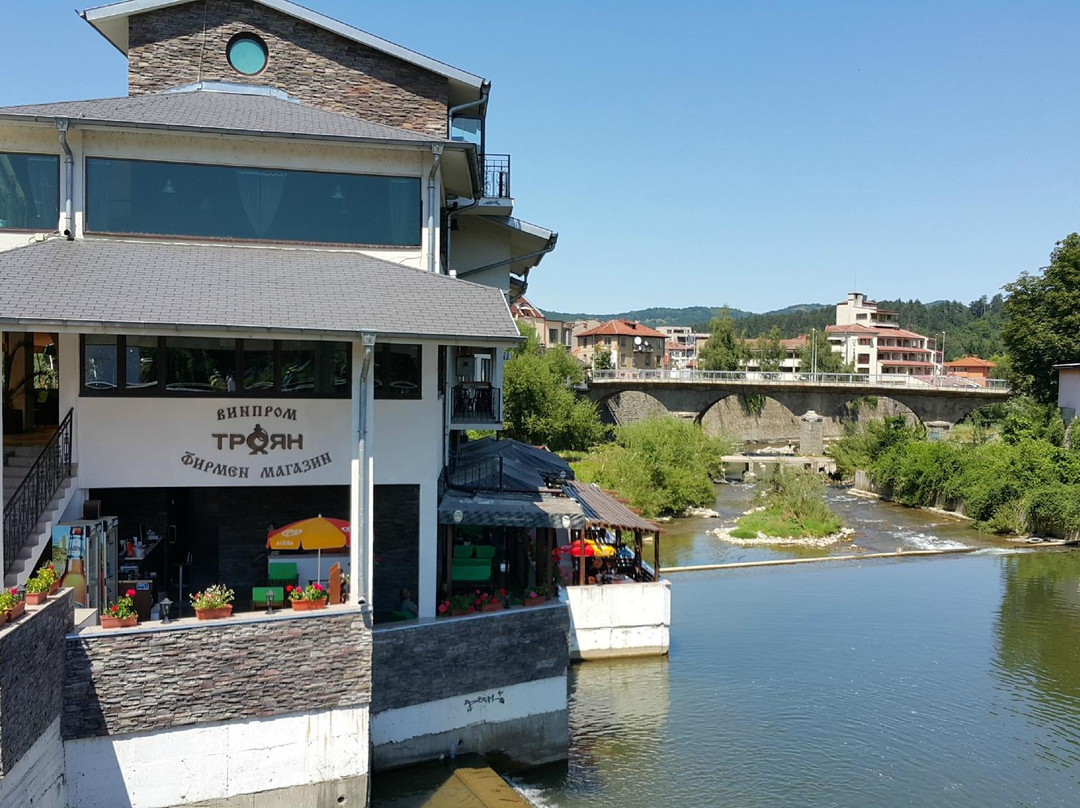 特罗扬旅游攻略图片