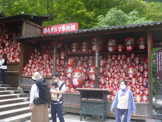Katsuo-ji Temple Kachi Daruma Honotana-美浓市必去景点