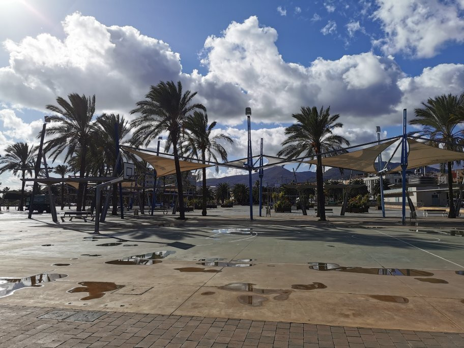 Plaza Multifuncional de San Lorenzo-梅利利亚必去景点