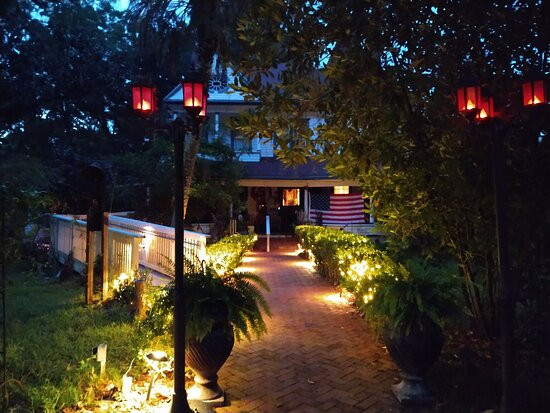 The Daffodale House主图