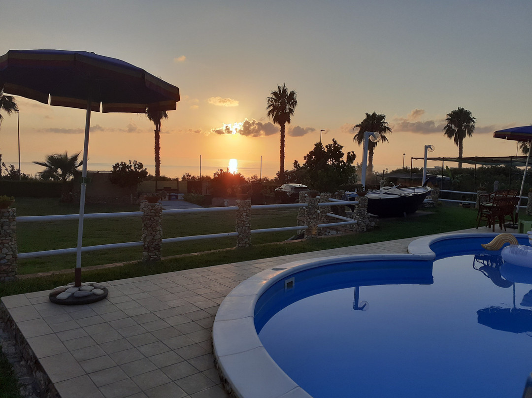 Area Sosta Camper Torre Parise