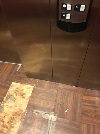 La Quinta Inn & Suites by Wyndham Edmond主图