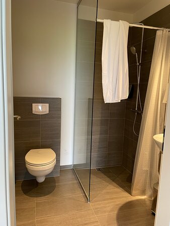 瑟尔杰维利酒店主图