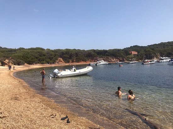Plage noire du Langoustier-耶尔必去景点