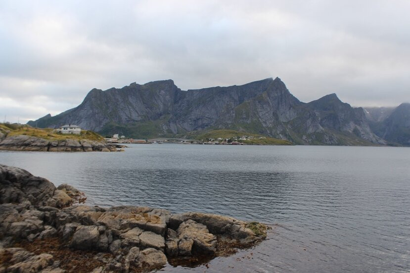 Kjerkefjorden And Reinefjorden景点图片