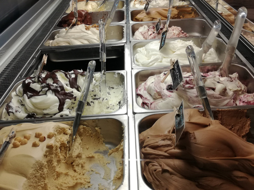 Scurzolengo餐馆和美食-Gelateria Fattore Piu
