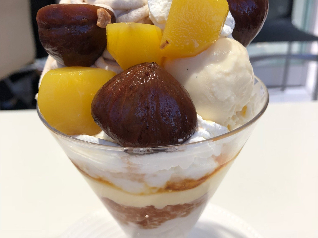 タカノフルーツパーラー 池袋東武店