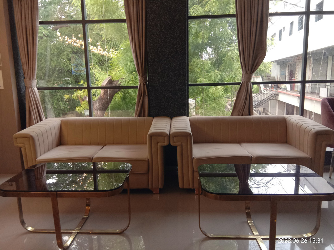 Hotel Midtown By Kalaguru Hospitality