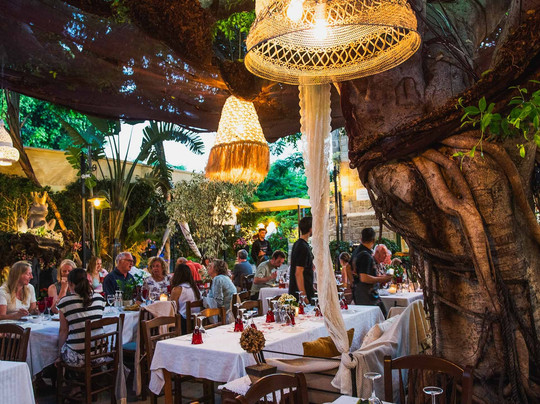 Romios Restaurant主图