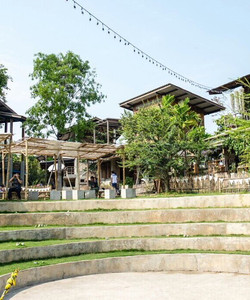 寺庙旁的家景点门票图片