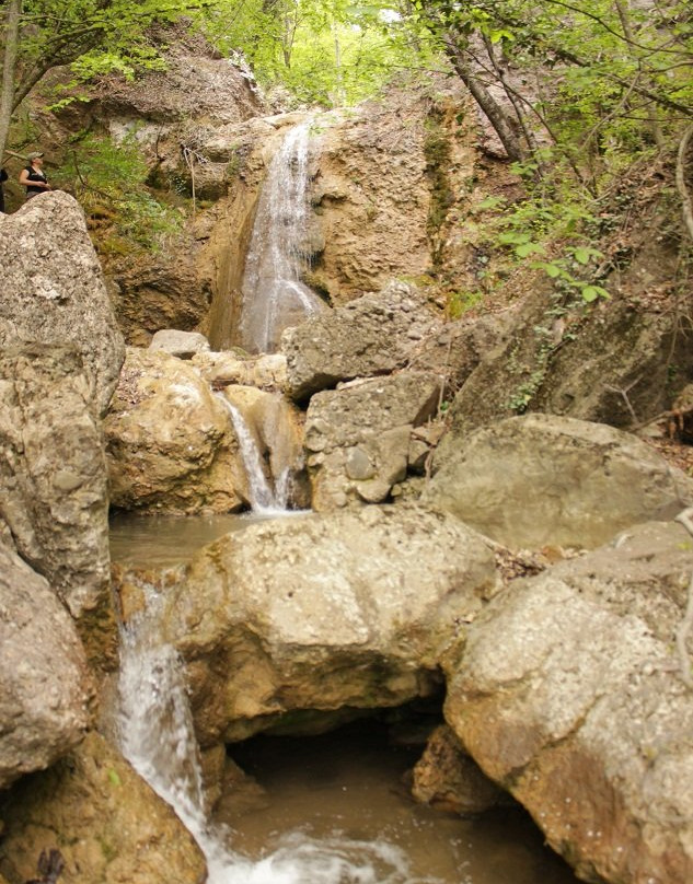Uskutskiye Waterfalls