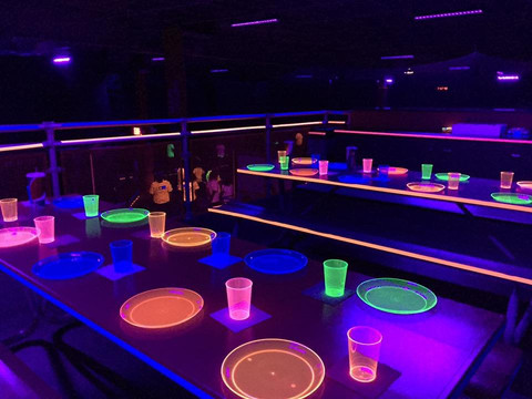 Sky Zone Trampoline Park-埃文斯维尔必去景点