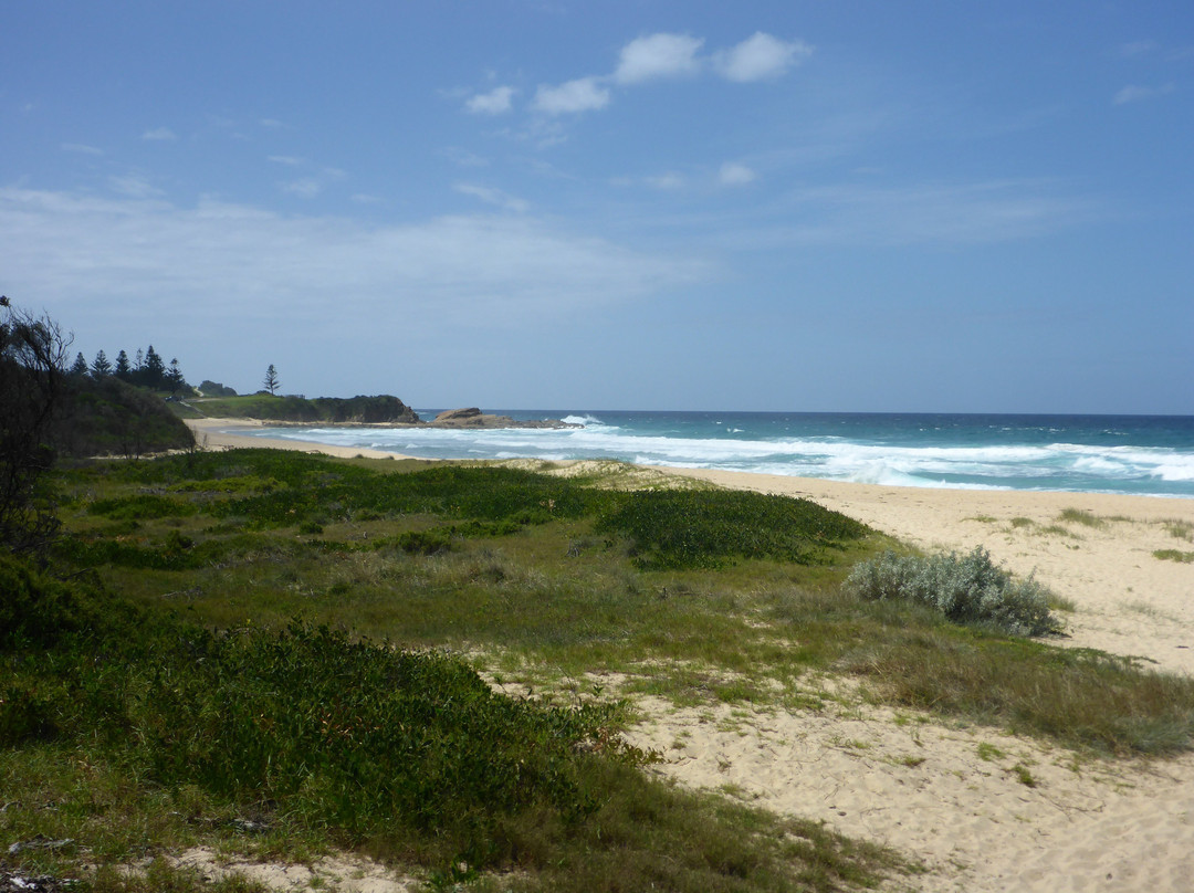 Duesburys Beach景点图片