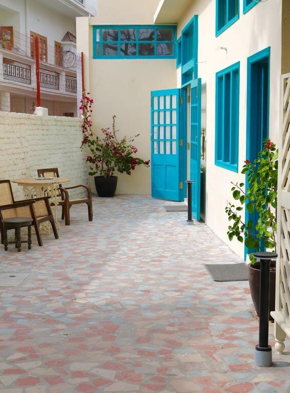 德拉敦芒果树庭院酒店-浴室