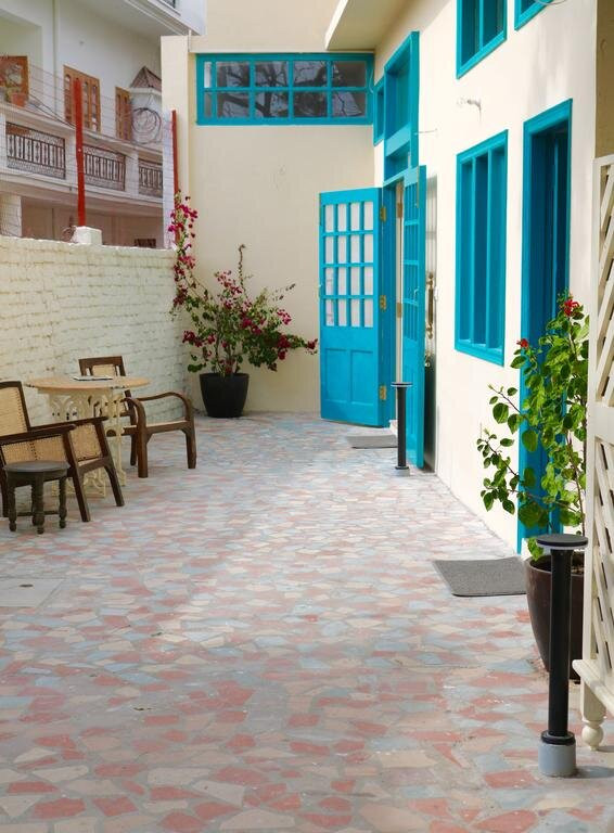 德拉敦芒果树庭院酒店主图