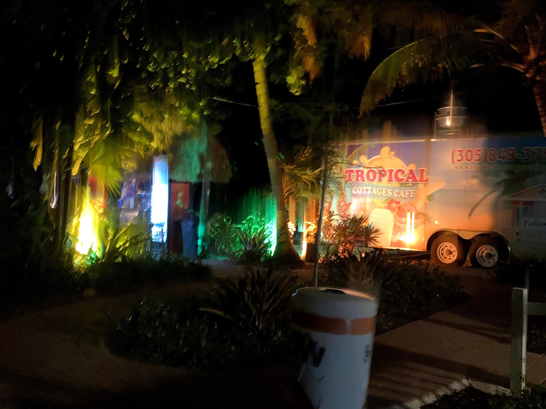 热带别墅酒店主图