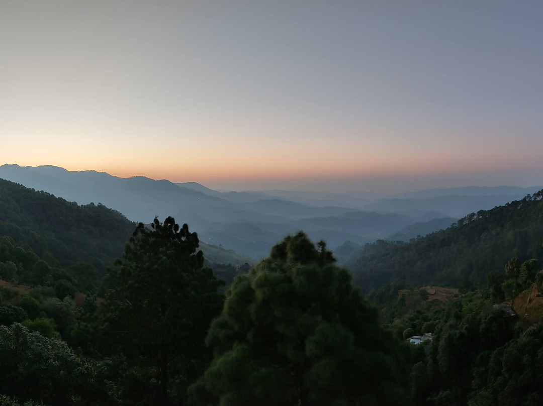 Hotel Garhwali Inn主图