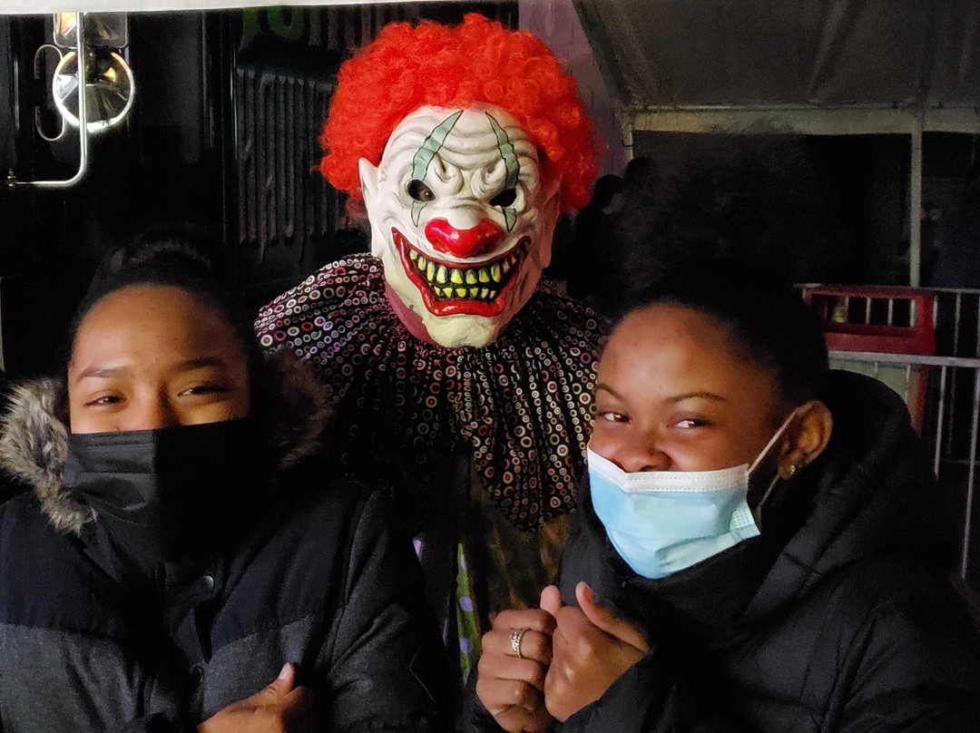 13th Hour Haunted House & Escape Rooms景点图片