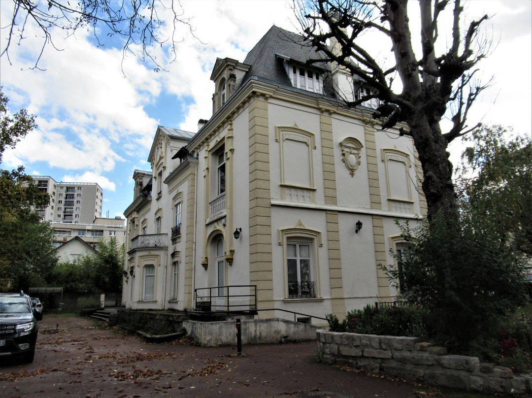 Château Des Cèdres Ou Lombard景点图片