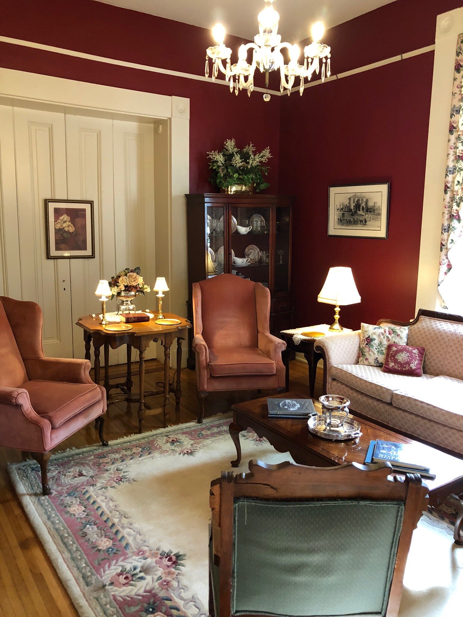The Carriage House Inn Bed and Breakfast-官方