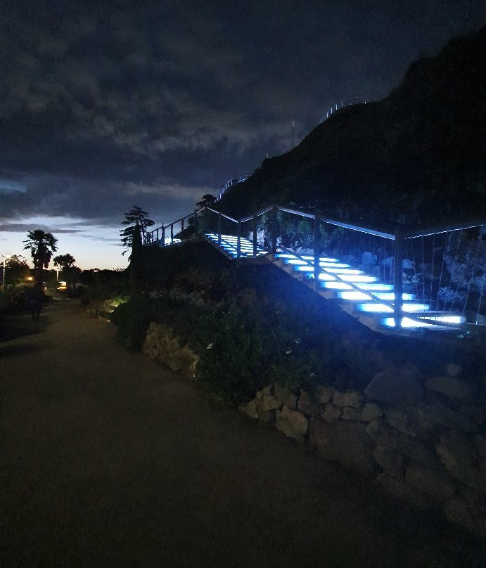 The Royal Terrace Gardens (Rock Walk)-托基必去景点