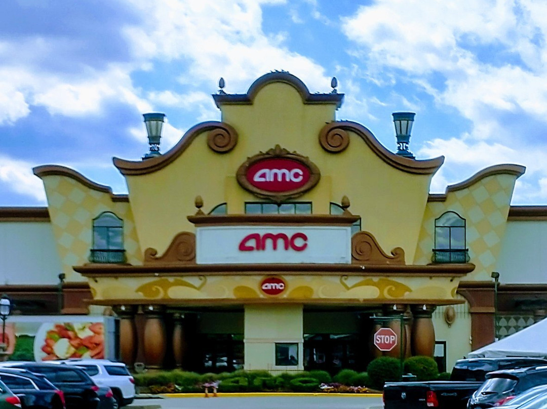 AMC Loews Waterfront 22景点图片
