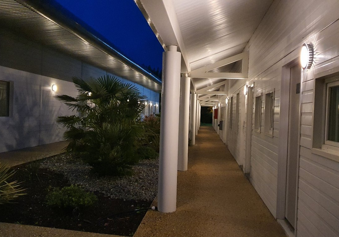 Hôtel Confort Le Moulin Rouge主图