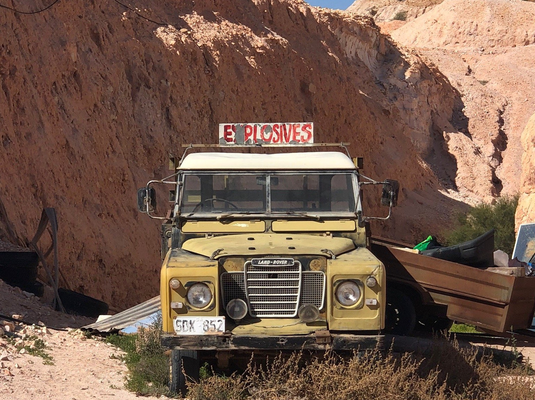 Crocodile Harry’s Underground Nest-库伯佩迪必去景点