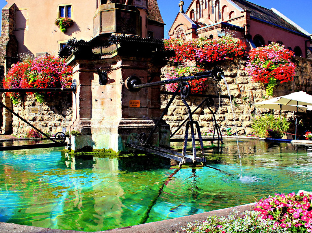 Saint-Leon Fountain-艾古斯汉必去景点