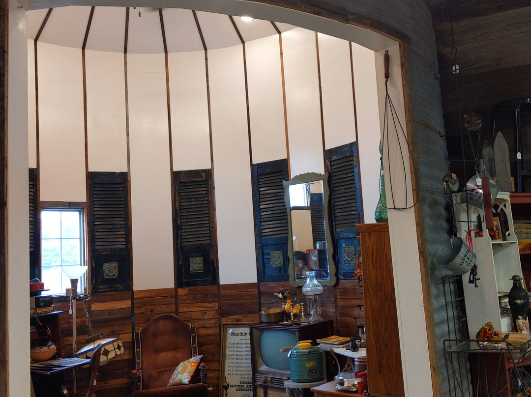 Recycled Homestead-Adrian必去景点