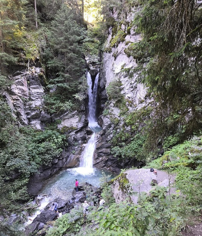 Cascade de la Belle Au Bois景点图片