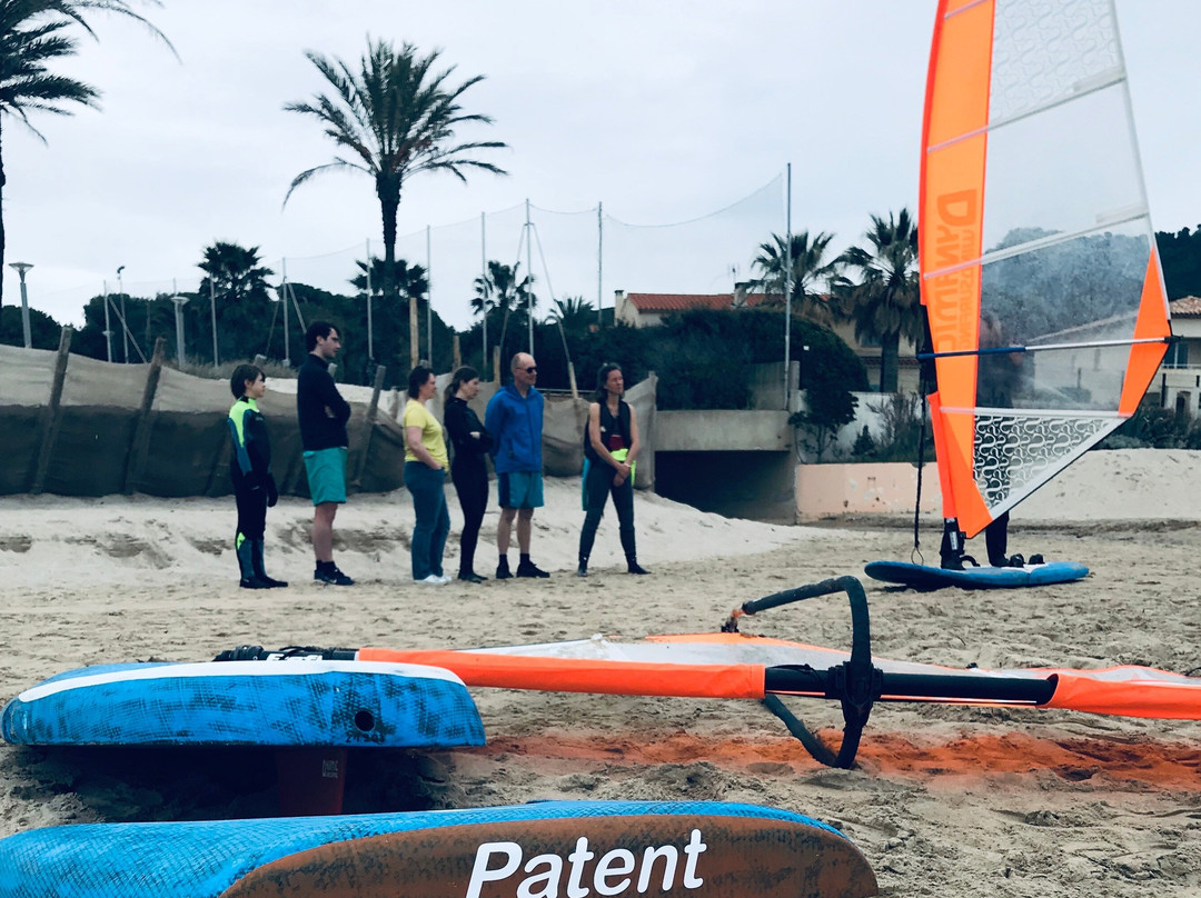 Dynamic Windsurfing center景点图片