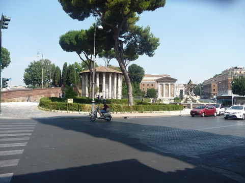 Tempio di Vesta-罗马必去景点