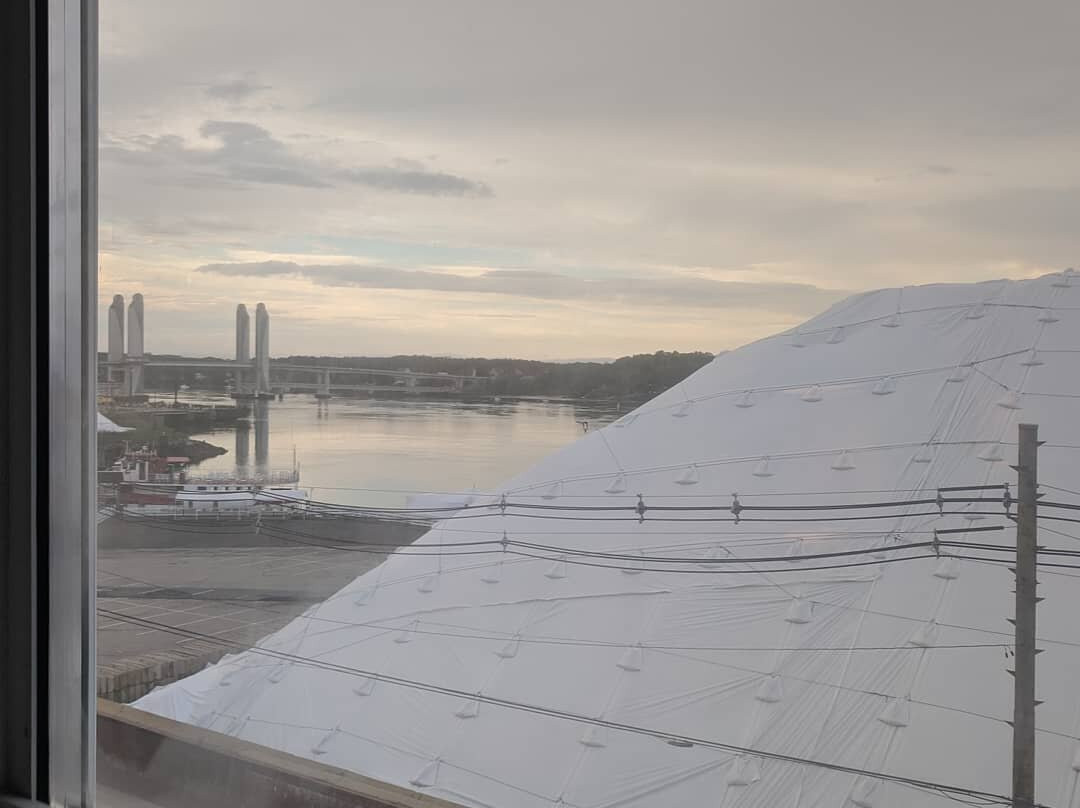 Sheraton Portsmouth Harborside Hotel主图