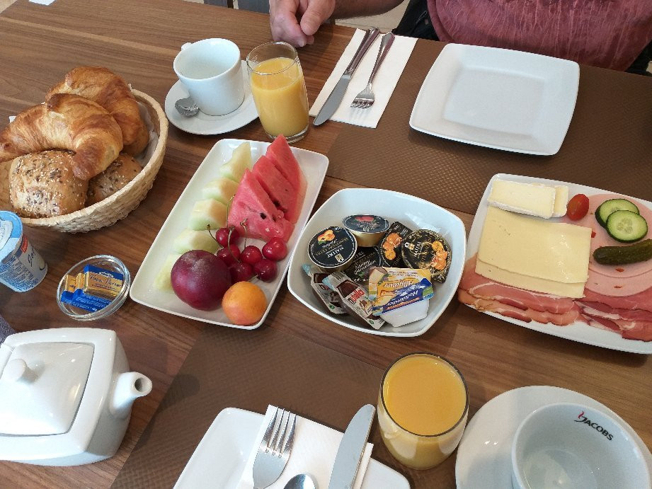 梅耶霍夫酒店主图