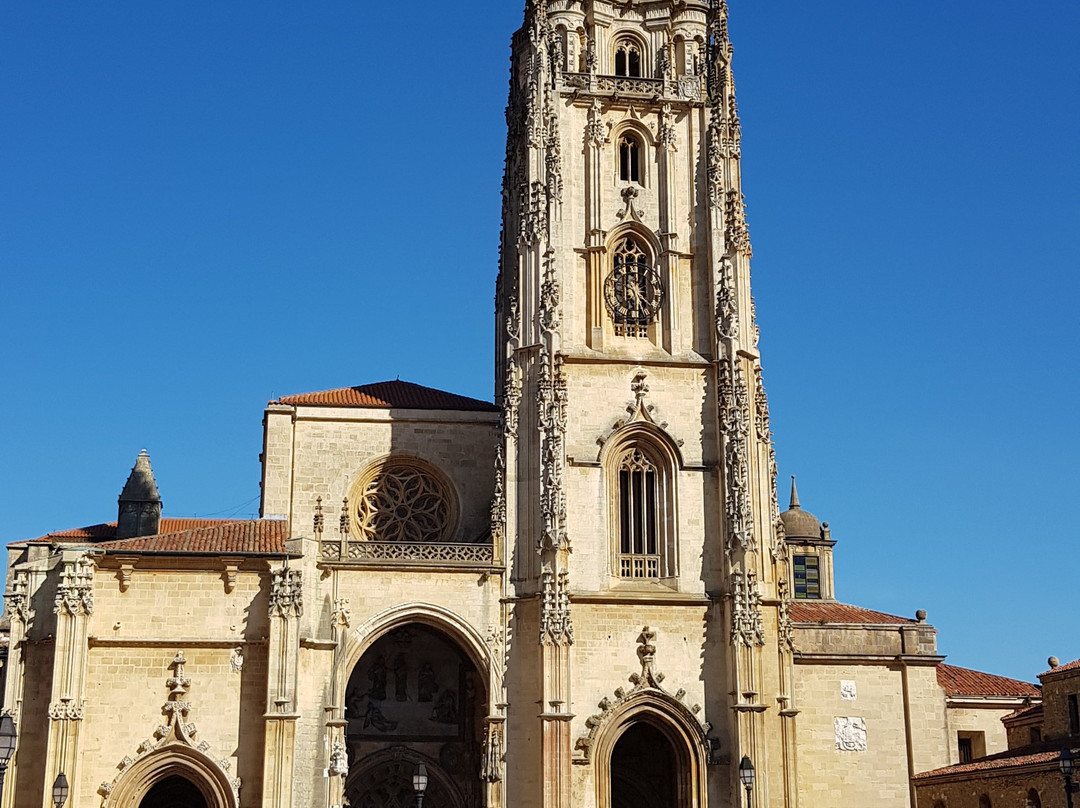 Catedral de San Salvador de Oviedo-奥维耶多必去景点