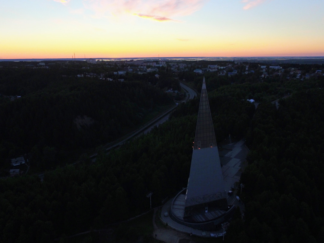 Monument to Discoverers景点图片