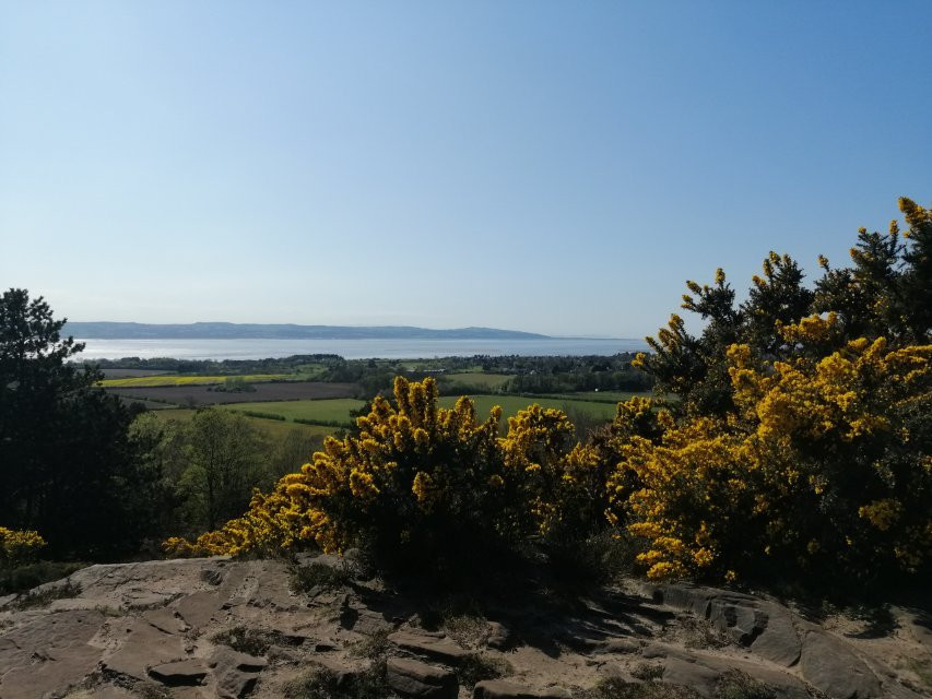 Thursaston Hill景点图片