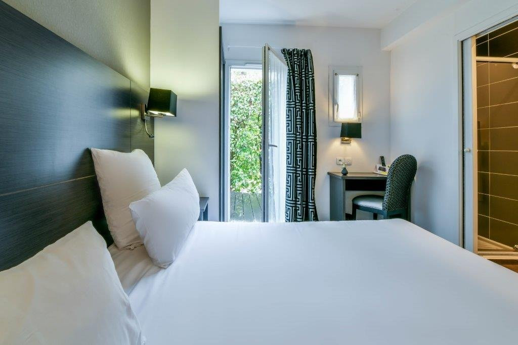 Logis Hôtel & Restaurant La Villa Bleue主图