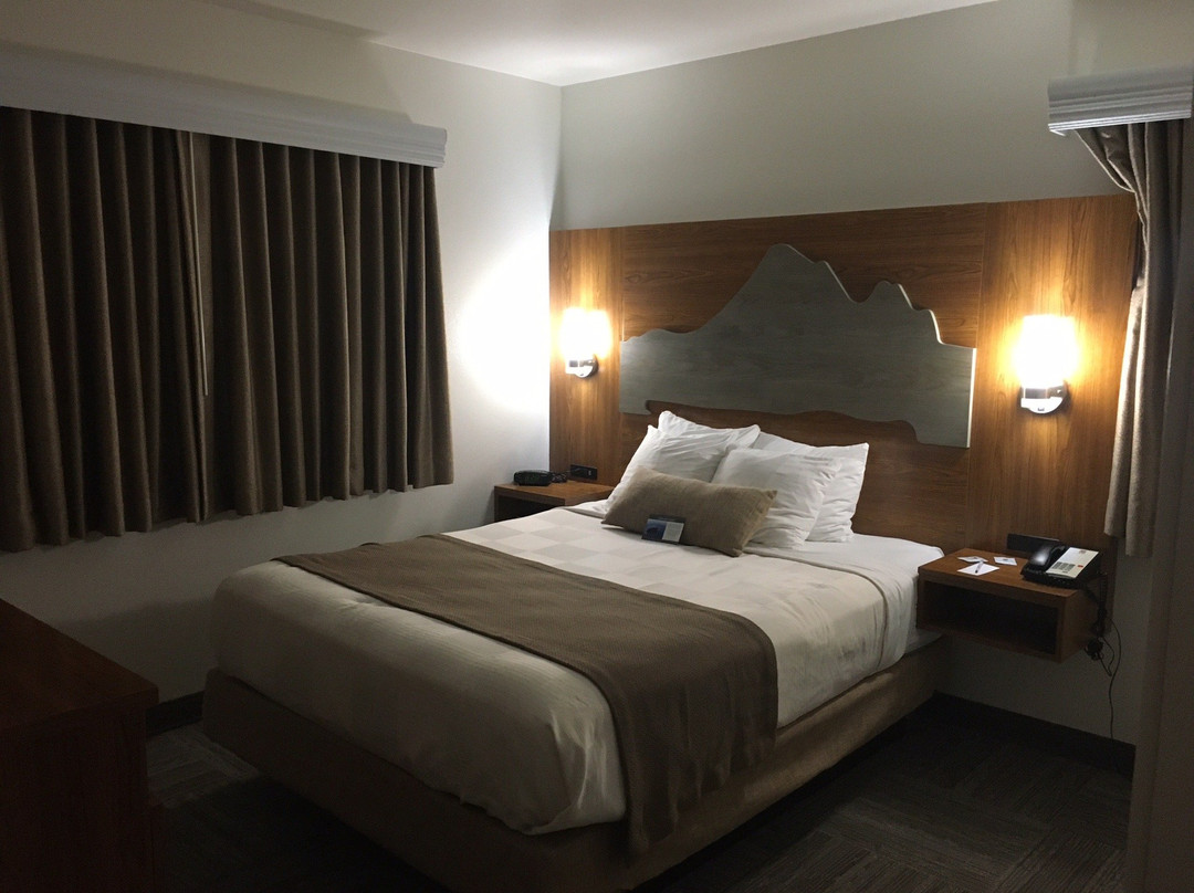 Marshall Suites Bainbridge Island, SureStay Collection by BW主图