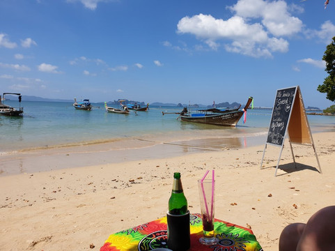 岛屿海滩度假村主图