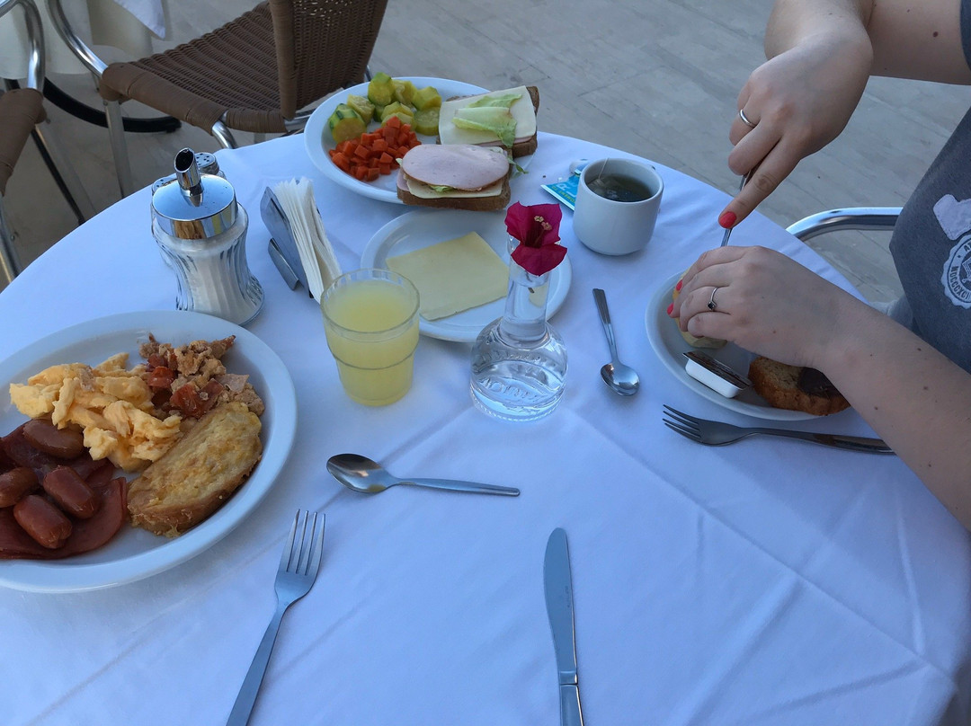 Sunset Studios and Apartments主图