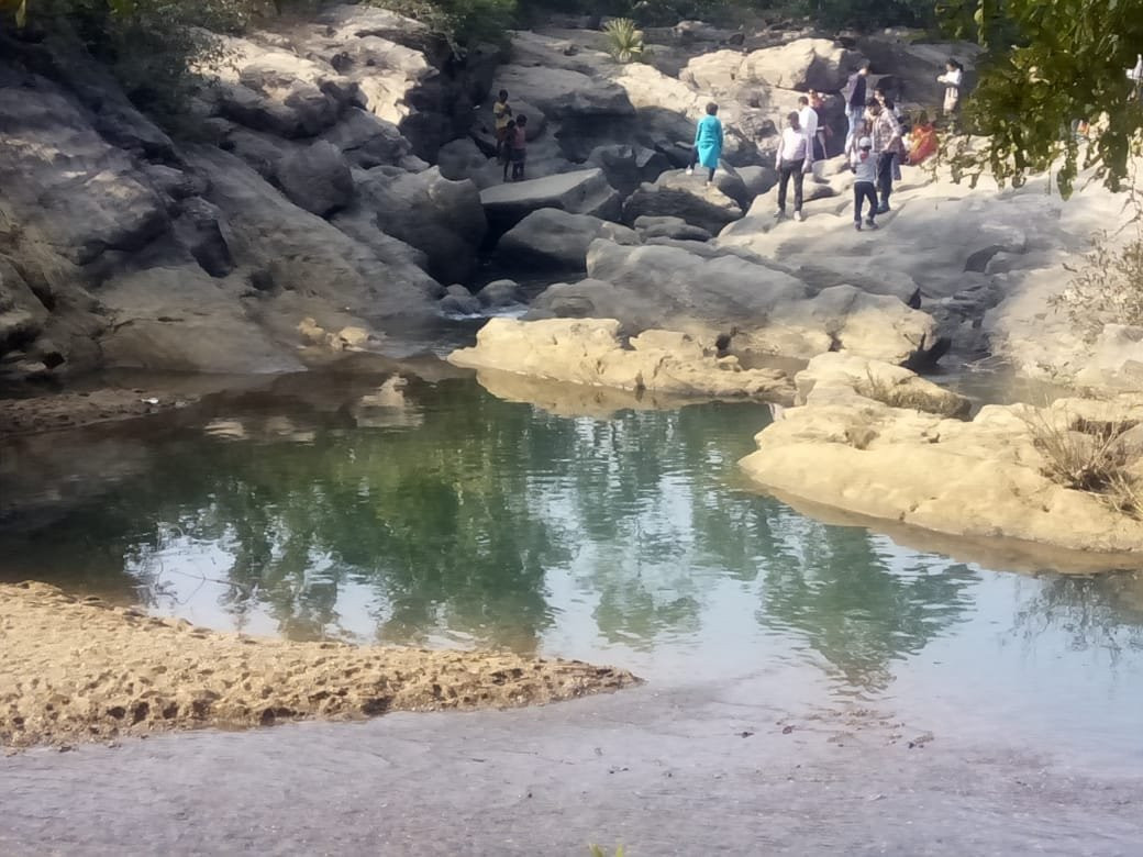 Ghagra Waterfalls景点图片