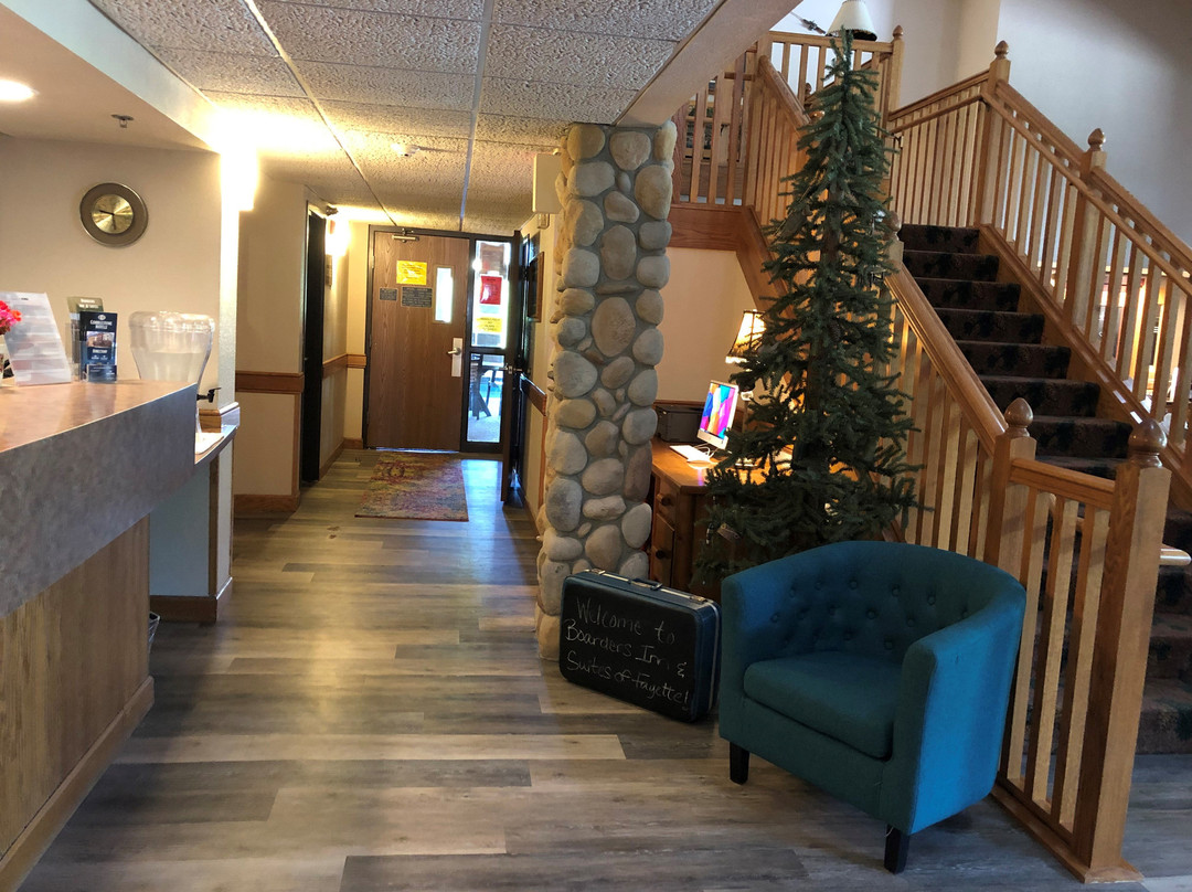 Boarders Inn & Suites In Fayette主图