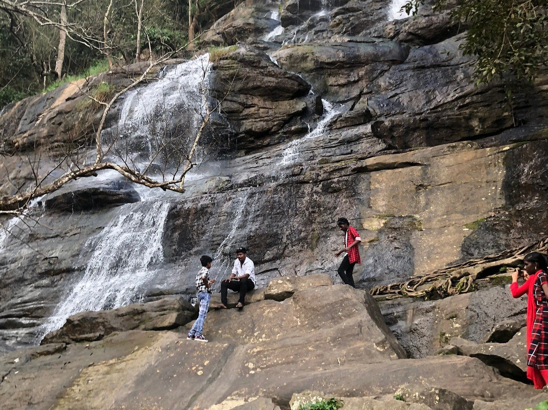 Kiliyur Falls景点图片