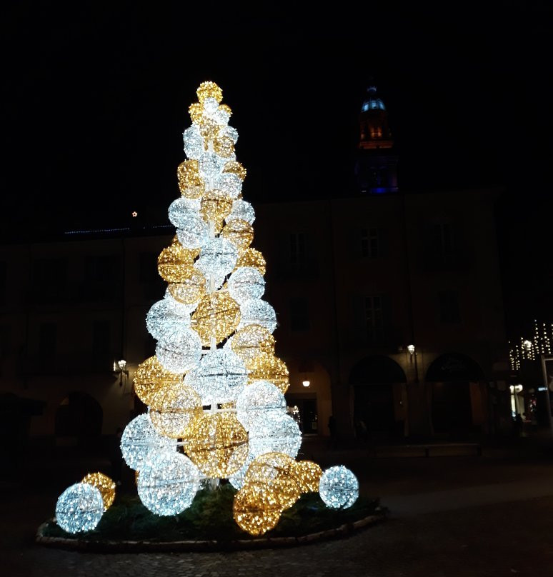 Piazza Mazzini (o del Cavallo)景点图片