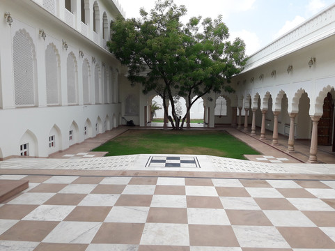 TGI Gadh Hathoj主图